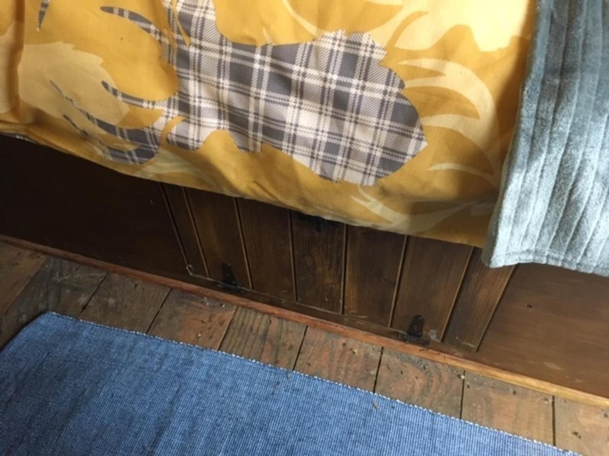 Charming 2-Bed Cabin In Domfront-En-Poiraie Perrou Eksteriør billede