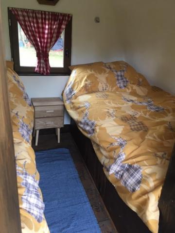 Charming 2-Bed Cabin In Domfront-En-Poiraie Perrou Eksteriør billede